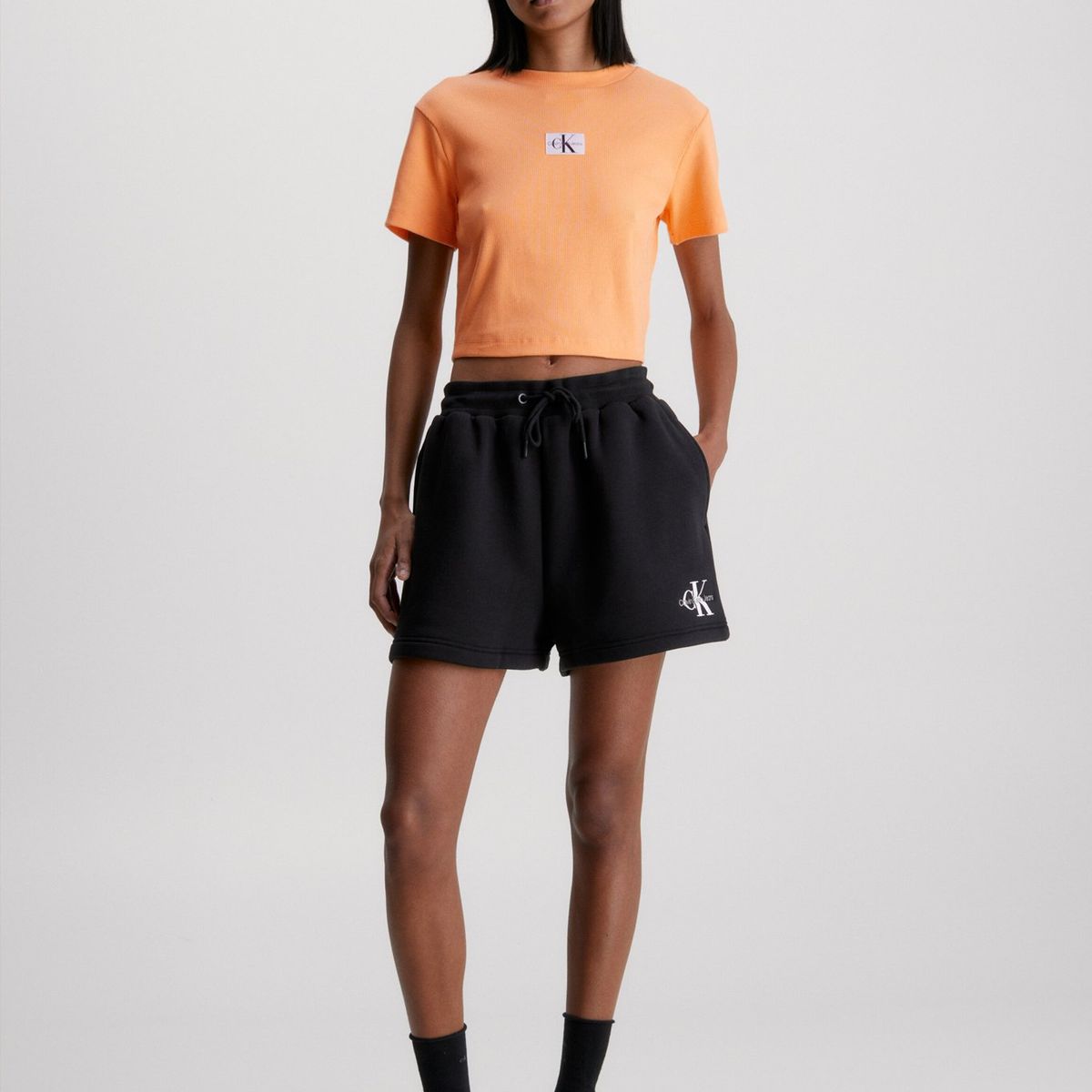 CALVIN KLEIN - Polera Badge Rib Naranja Calvin Klein