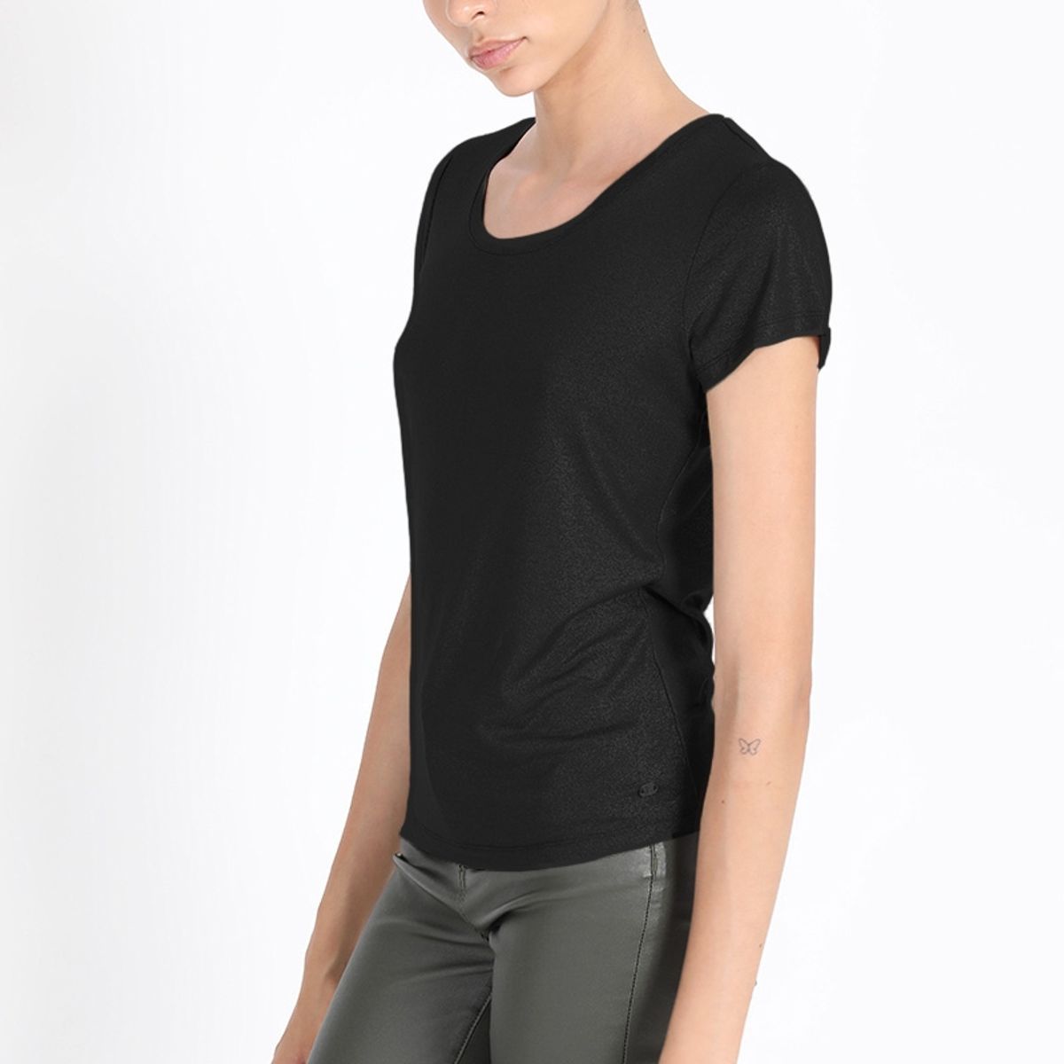 LIOLA - Polera Basica Metalizada, Negro Liola