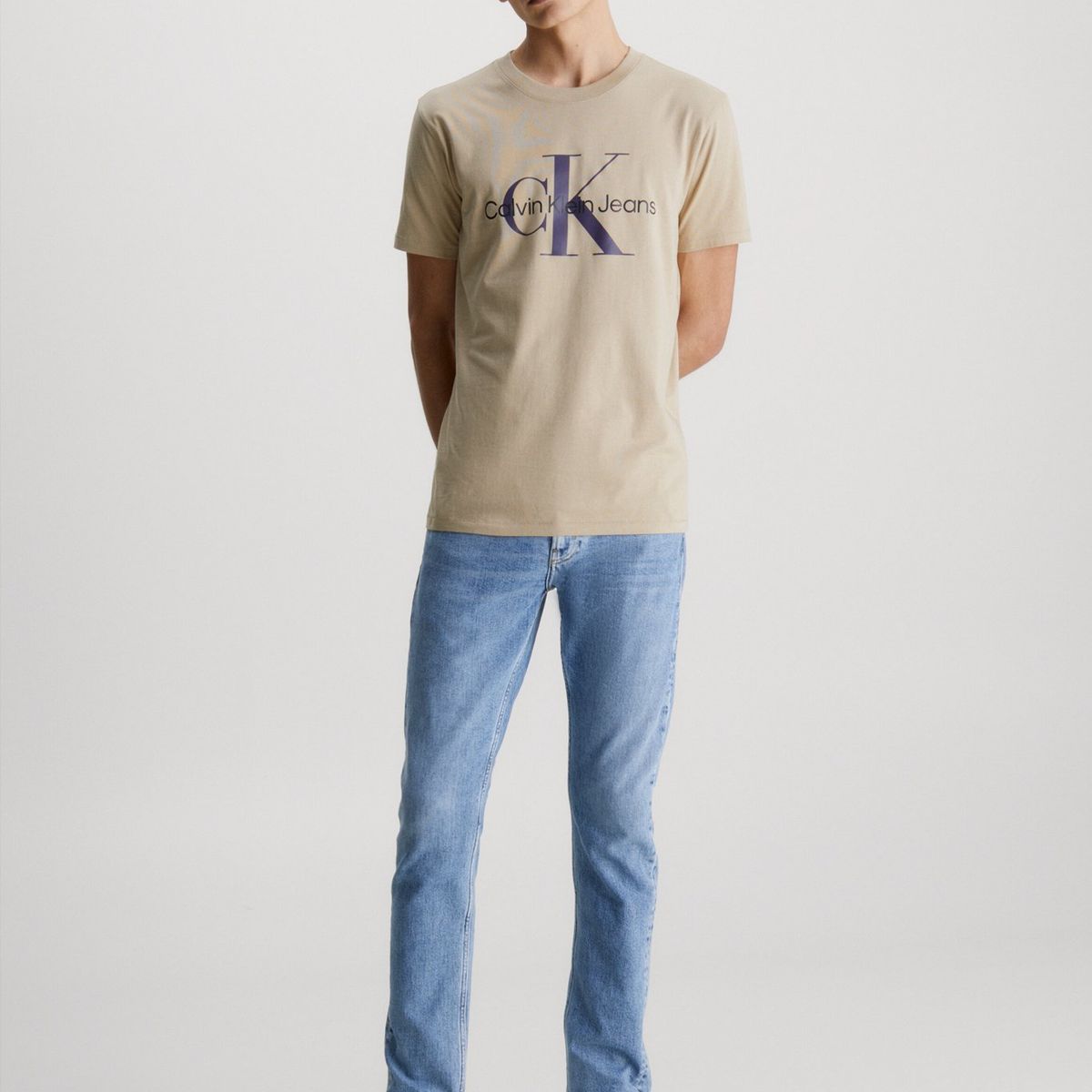 CALVIN KLEIN - Polera Seasonal Monologo  Beige Calvin Klein