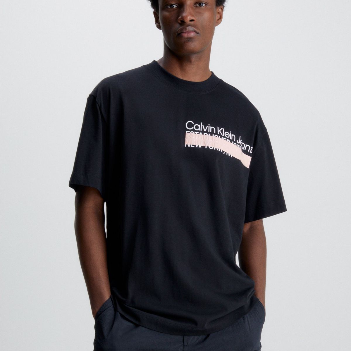 CALVIN KLEIN - Polera Layered Address  Negro Calvin Klein