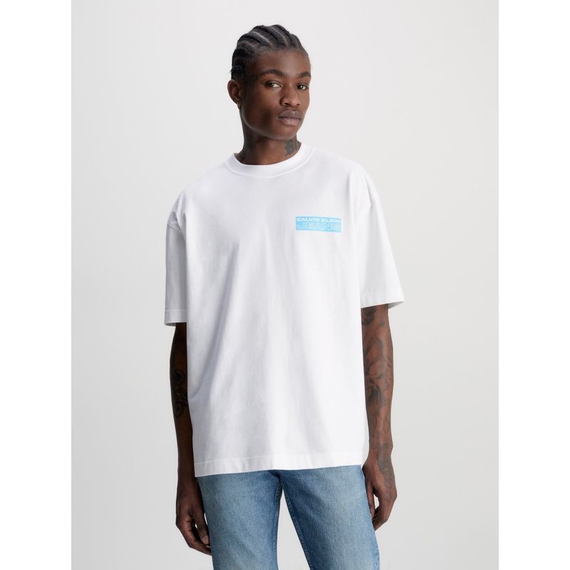 CALVIN KLEIN - Polera Oversized Stacked Blanco Calvin Klein