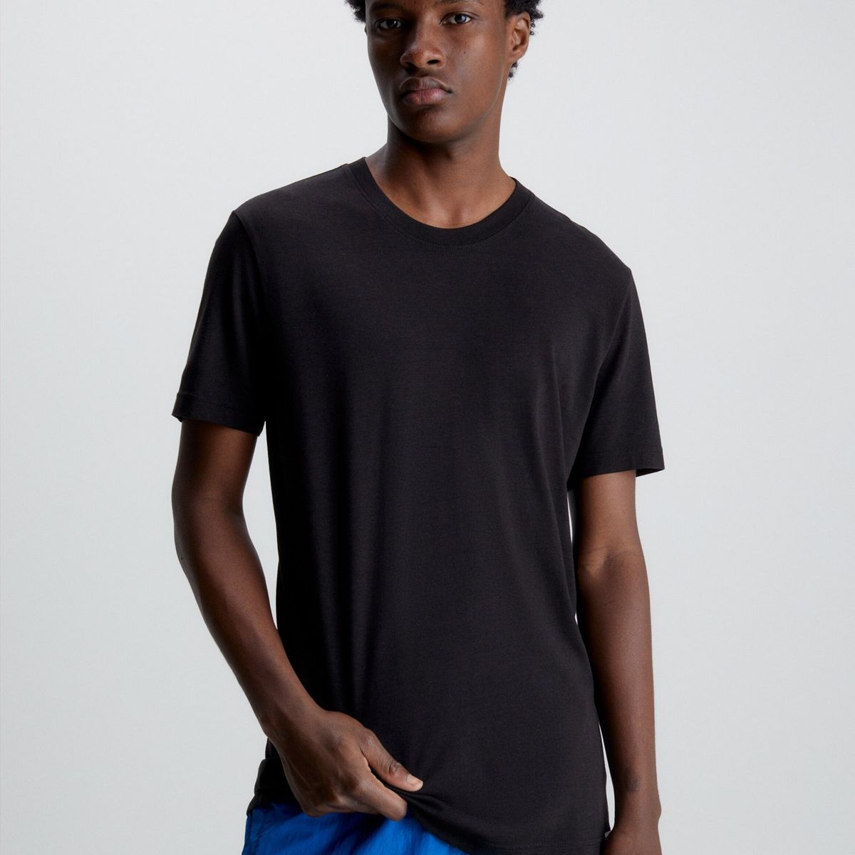 CALVIN KLEIN - Polera Logo Tab  Negro Calvin Klein