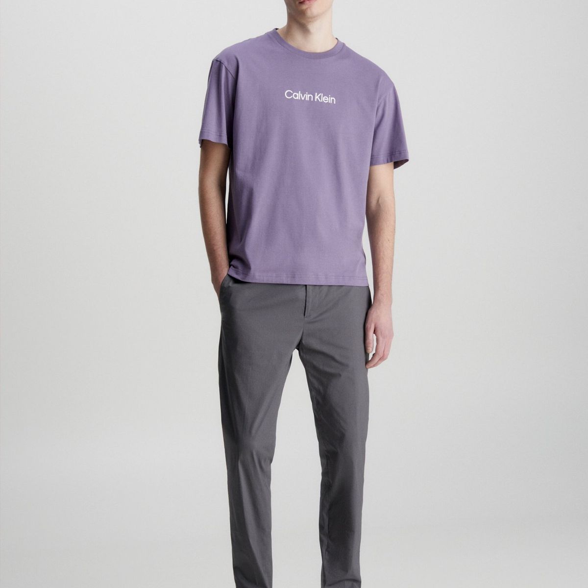 CALVIN KLEIN - Polera Hero Logo Comfort  Morado Calvin Klein