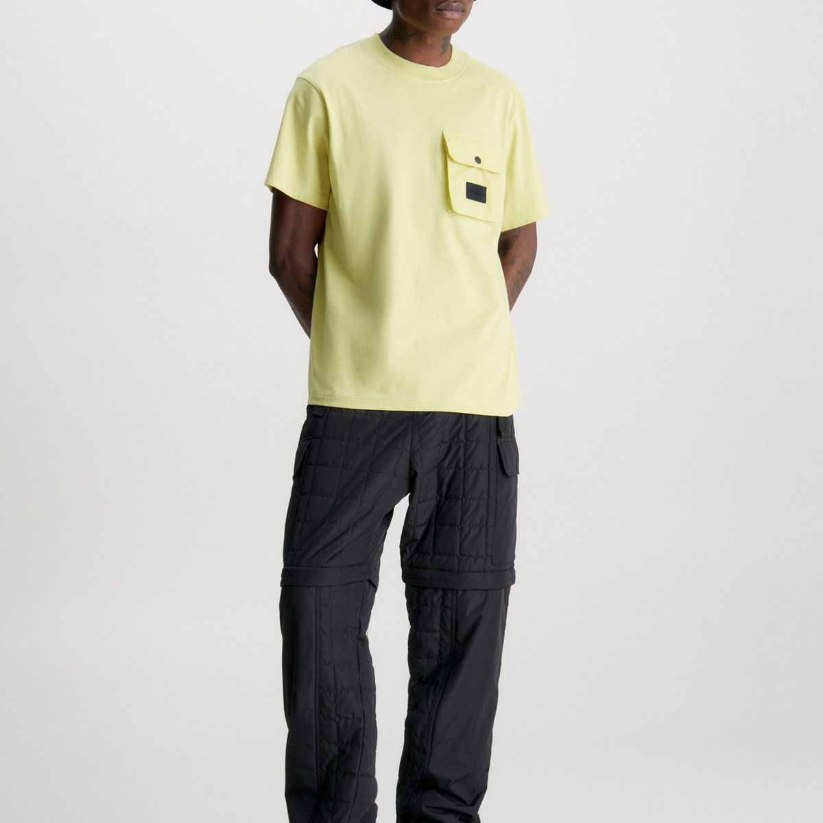 CALVIN KLEIN - Polera Mix Media Pocket  Amarillo Calvin Klein