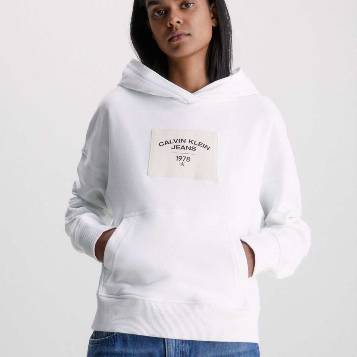 CALVIN KLEIN - Polerón con Gorro Canvas  Blanco Calvin Klein