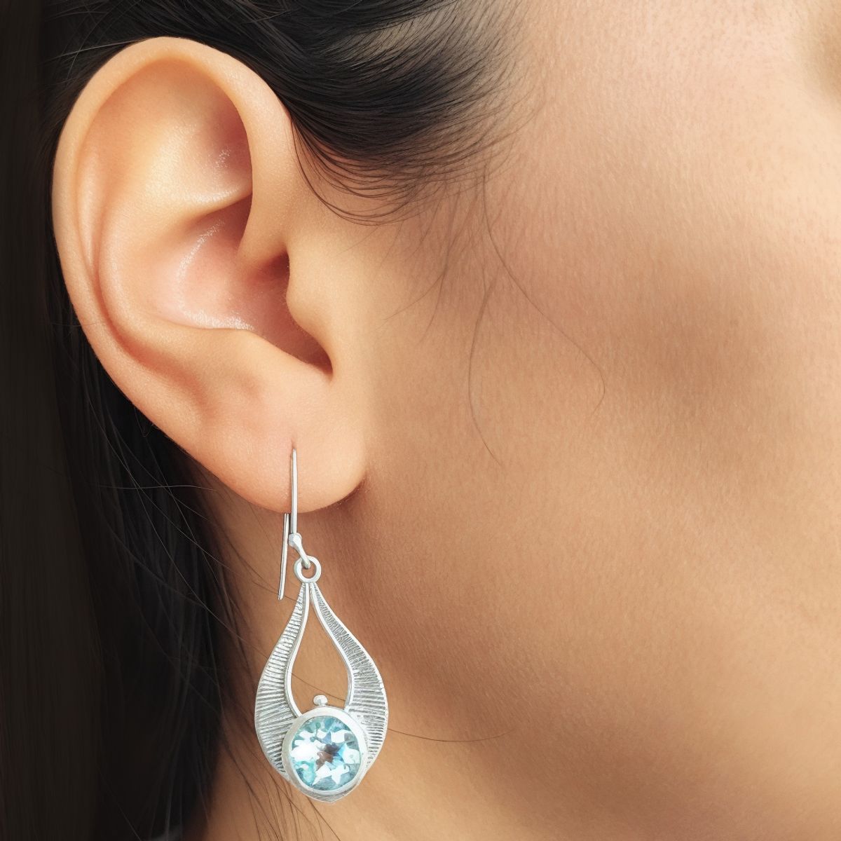 COGGIOLA - Aros Ganesha Topacio Celeste  Plata Fina 925