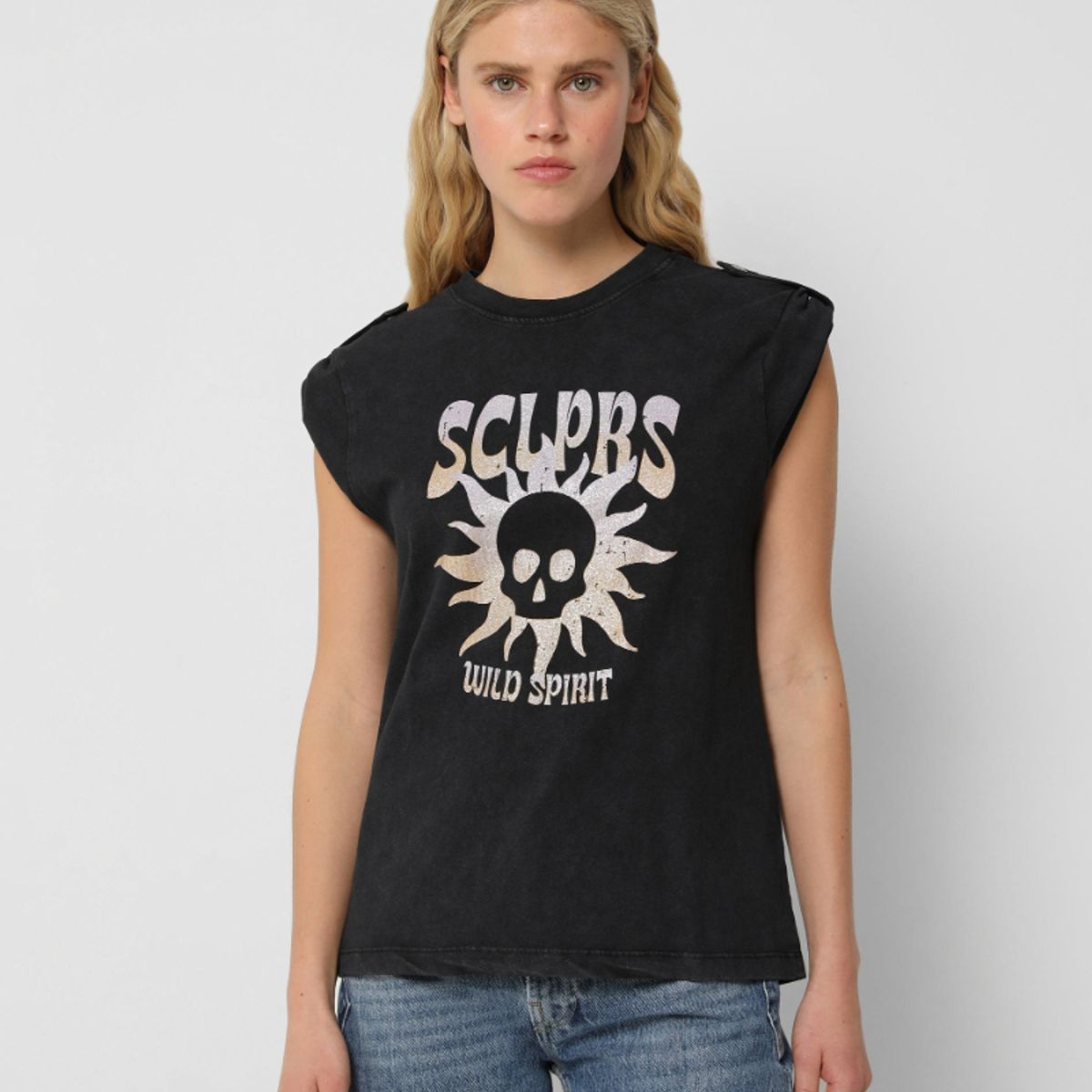 SCALPERS - Polera Botones Black