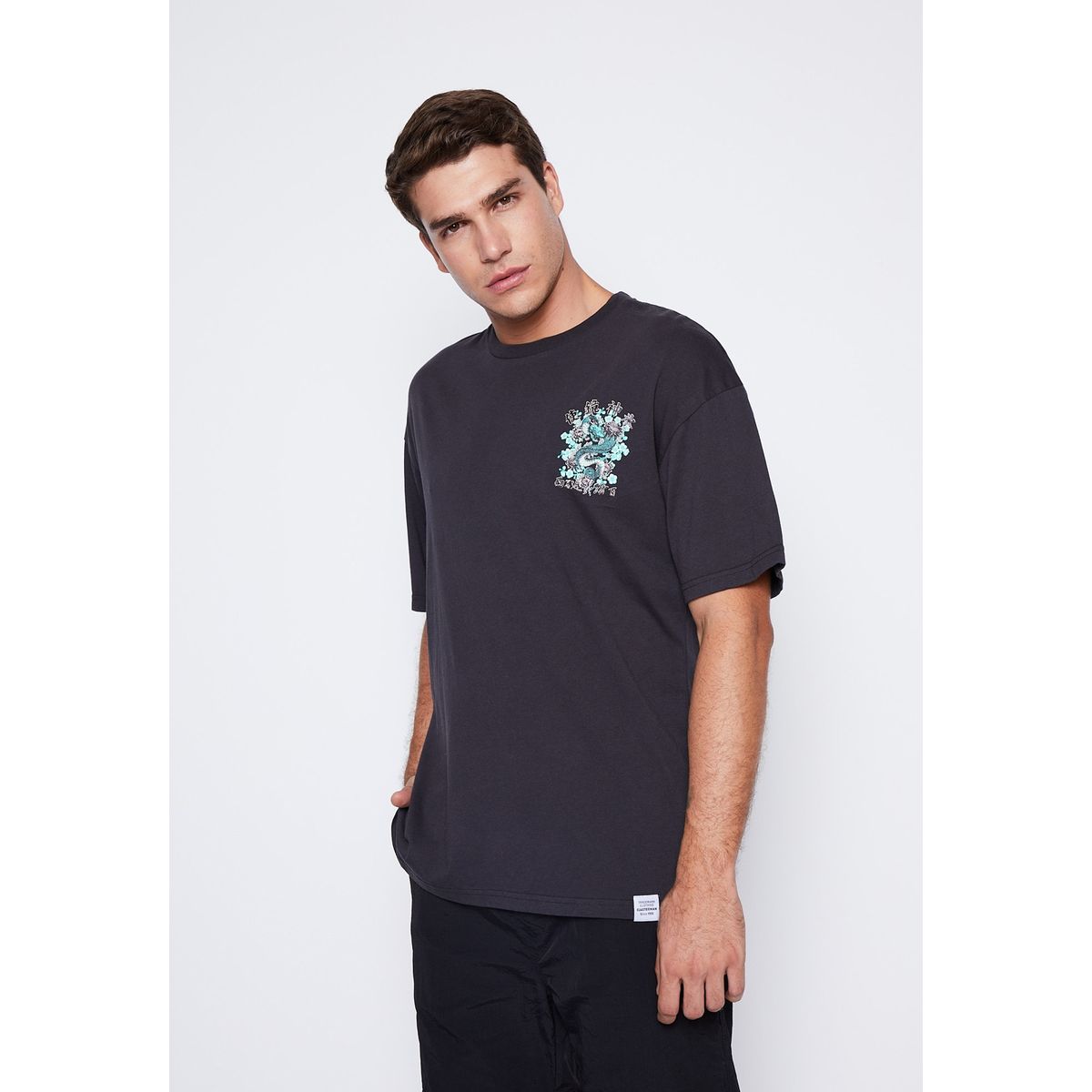FAMILY SHOP - Polera Hombre Negro Oriental Dragón Family Shop