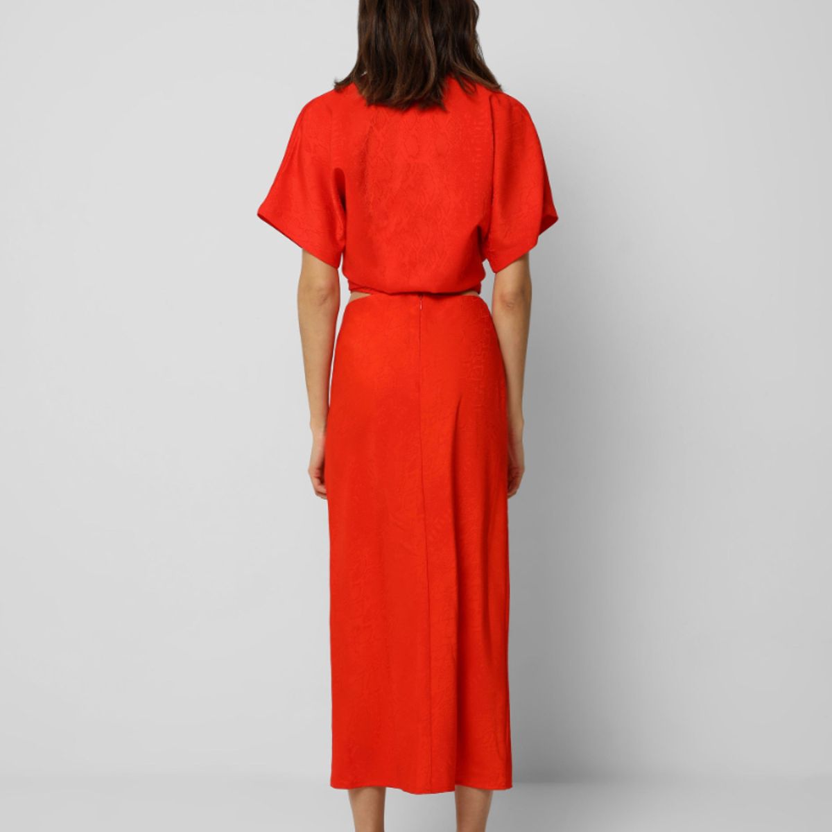 SCALPERS - Falda Midi Satinada Red