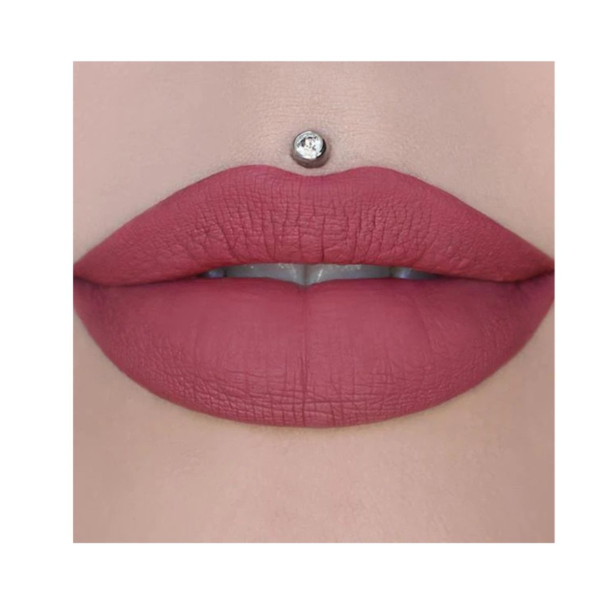 GENERICO - Labial Jeffree Star Cosmetics Velour Liquid Calabasas Mate.