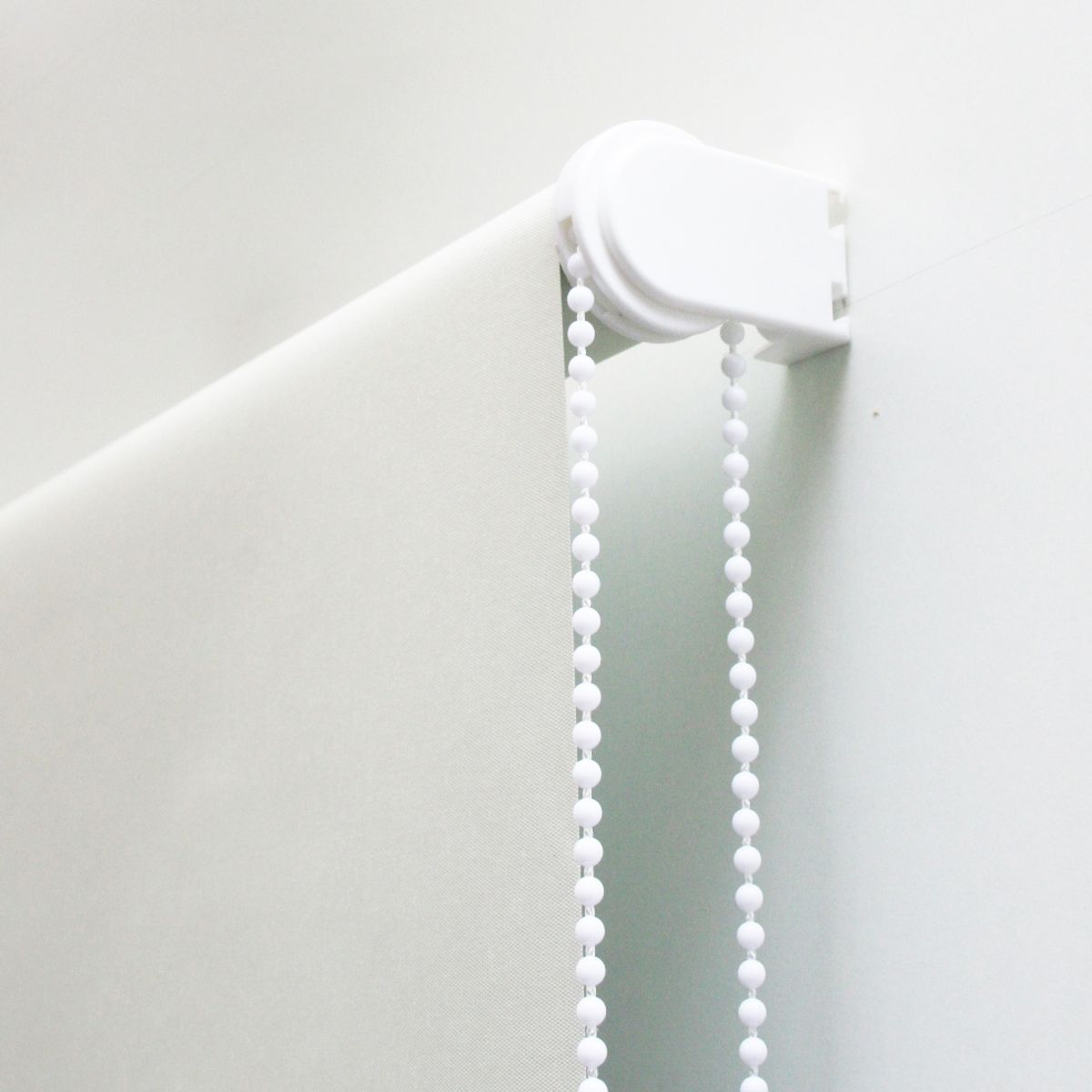 DECORC - Cortina Roller Blackout Basic Blanco invierno 130x220 cm
