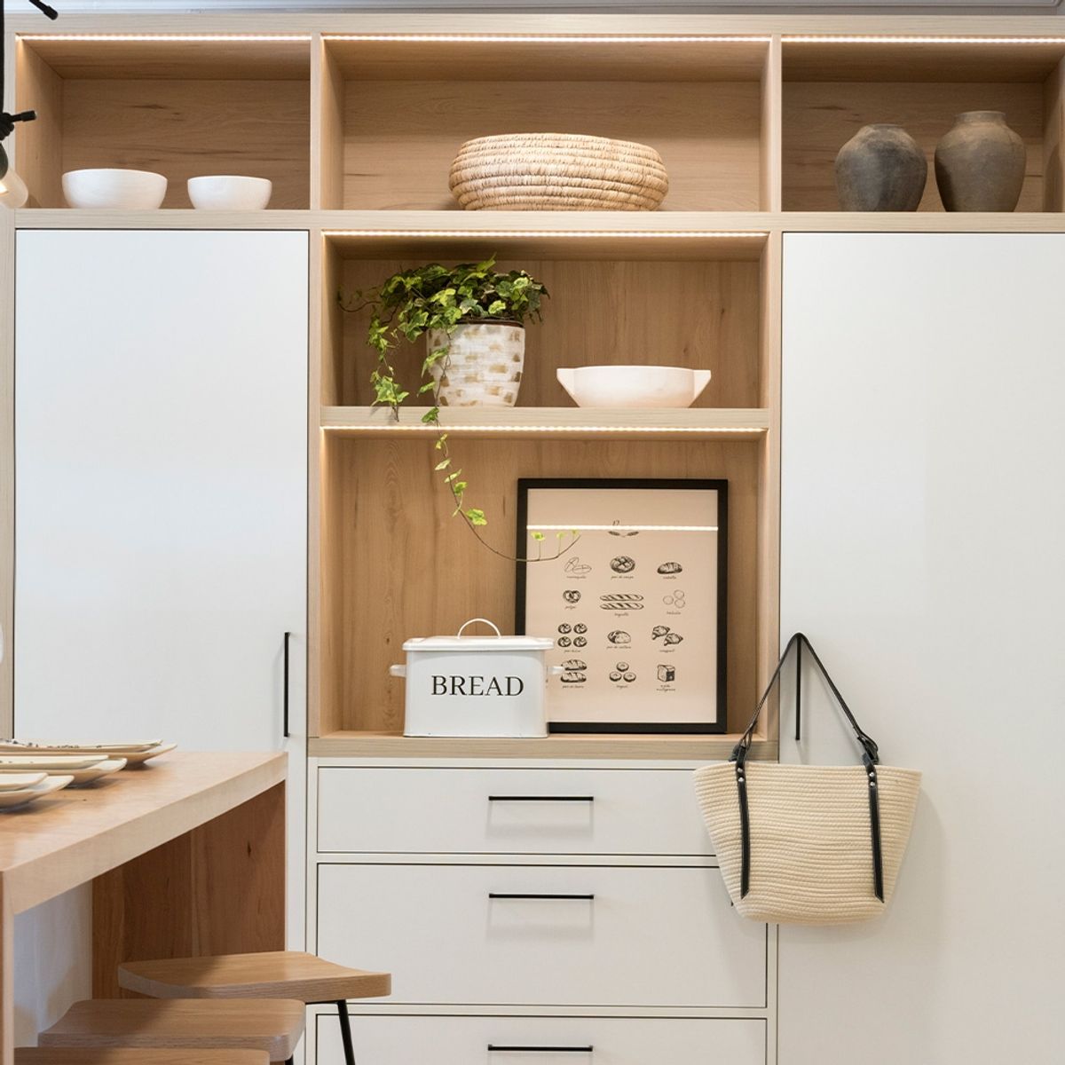 ANTICO HOME - Bandeja en Madera de Paulownia Tallada a Mano Passiflora Antico Home