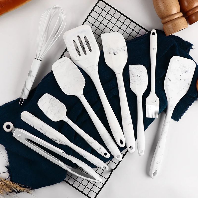 GENERICO - JUEGO 10 PIEZAS UTENSILIOS COCINA SILICONA ANTIADHERENTE