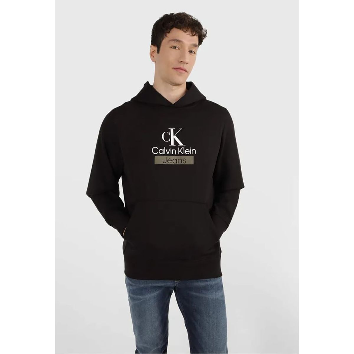 CALVIN KLEIN - Polerón con Gorro Stacked   Negro Calvin Klein