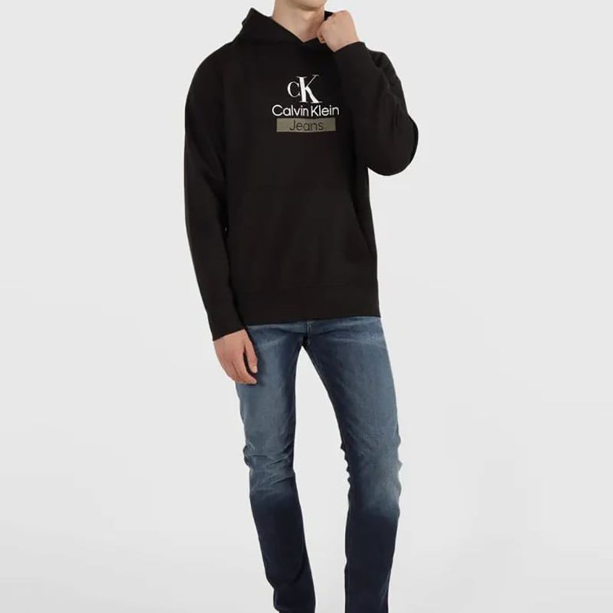 CALVIN KLEIN - Polerón con Gorro Stacked   Negro Calvin Klein