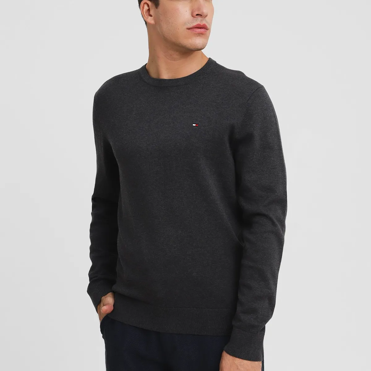 TOMMY HILFIGER - Sweater Básico Signature C-Neck Gris Tommy Hilfiger