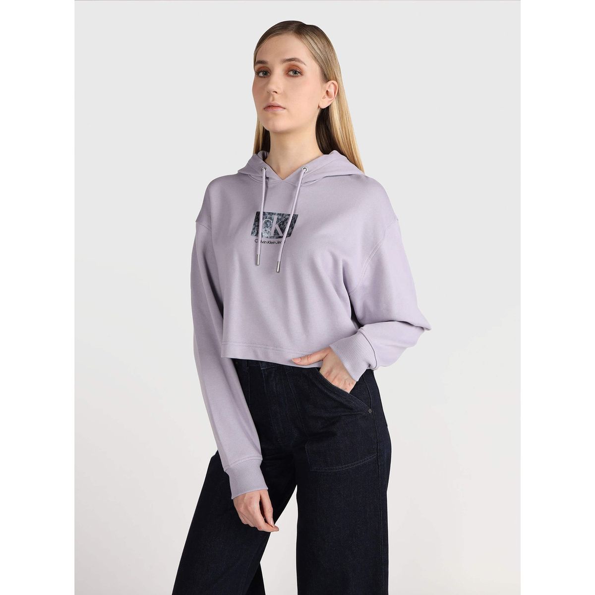 CALVIN KLEIN - Polerón con Gorro Cropped Oversized   Morado Calvin Klein