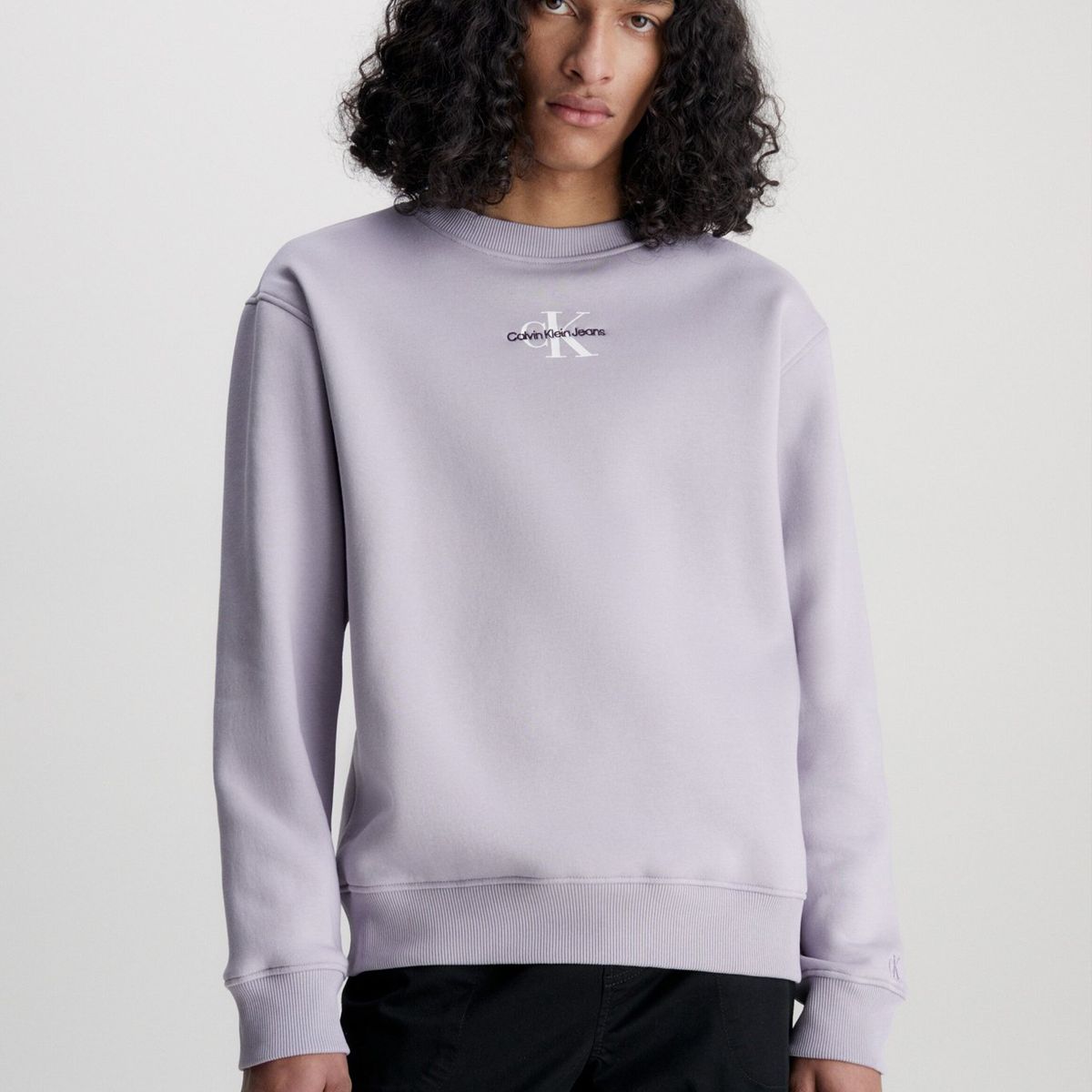 CALVIN KLEIN - Polerón Crew Neck Morado Calvin Klein