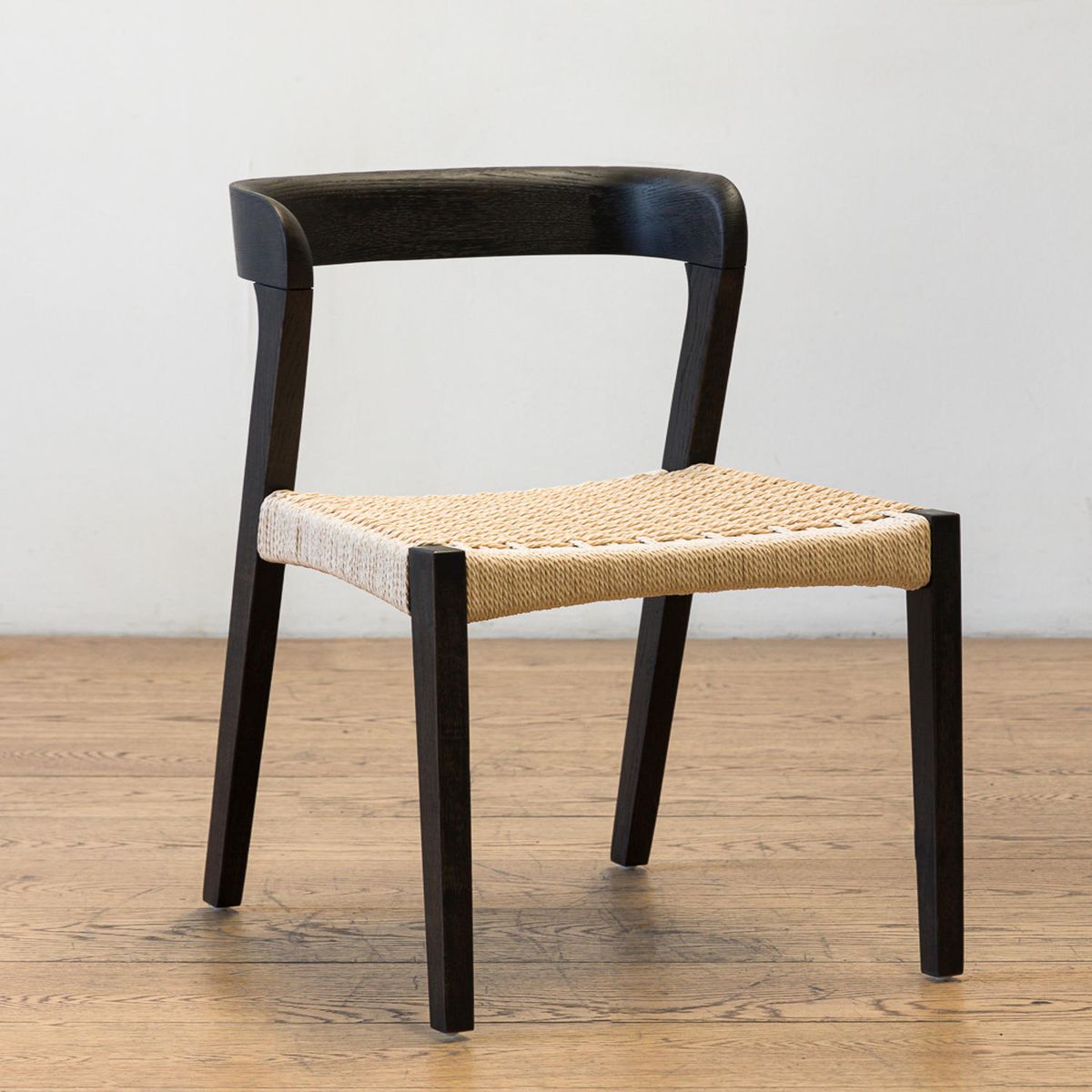 AMOBLE - Silla Grant Negra Amoblé