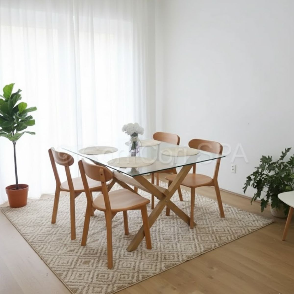 CORI CORI - Comedor Medlock Vidrio 140x90 cm + 4 Sillas Fresno de Madera