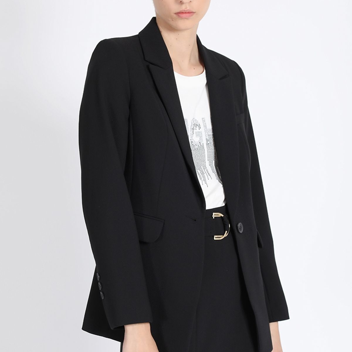 LIOLA - Blazer Entallado Negro Liola