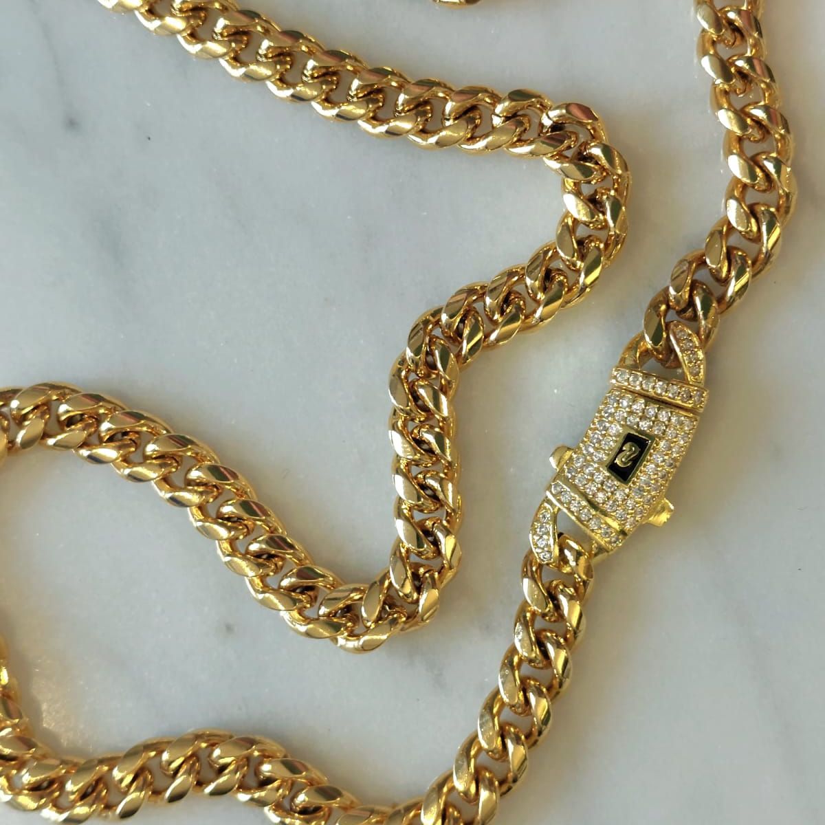 GENERICO - CADENA DE ORO LAMINADO 18K TEJIDO DISEÑADOR CMS LARGO, 6 MM GROSOR