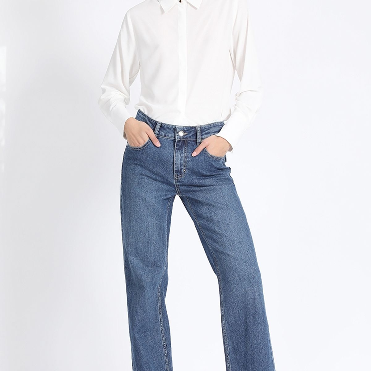 LIOLA - Jeans Flare, Tiro Medio, Azul Liola