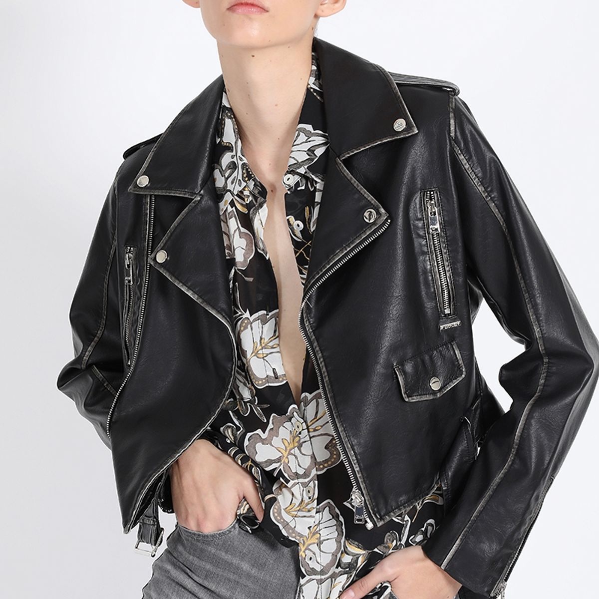 LIOLA - Chaqueta Biker Efecto Cuero Desgastado, Negro Liola
