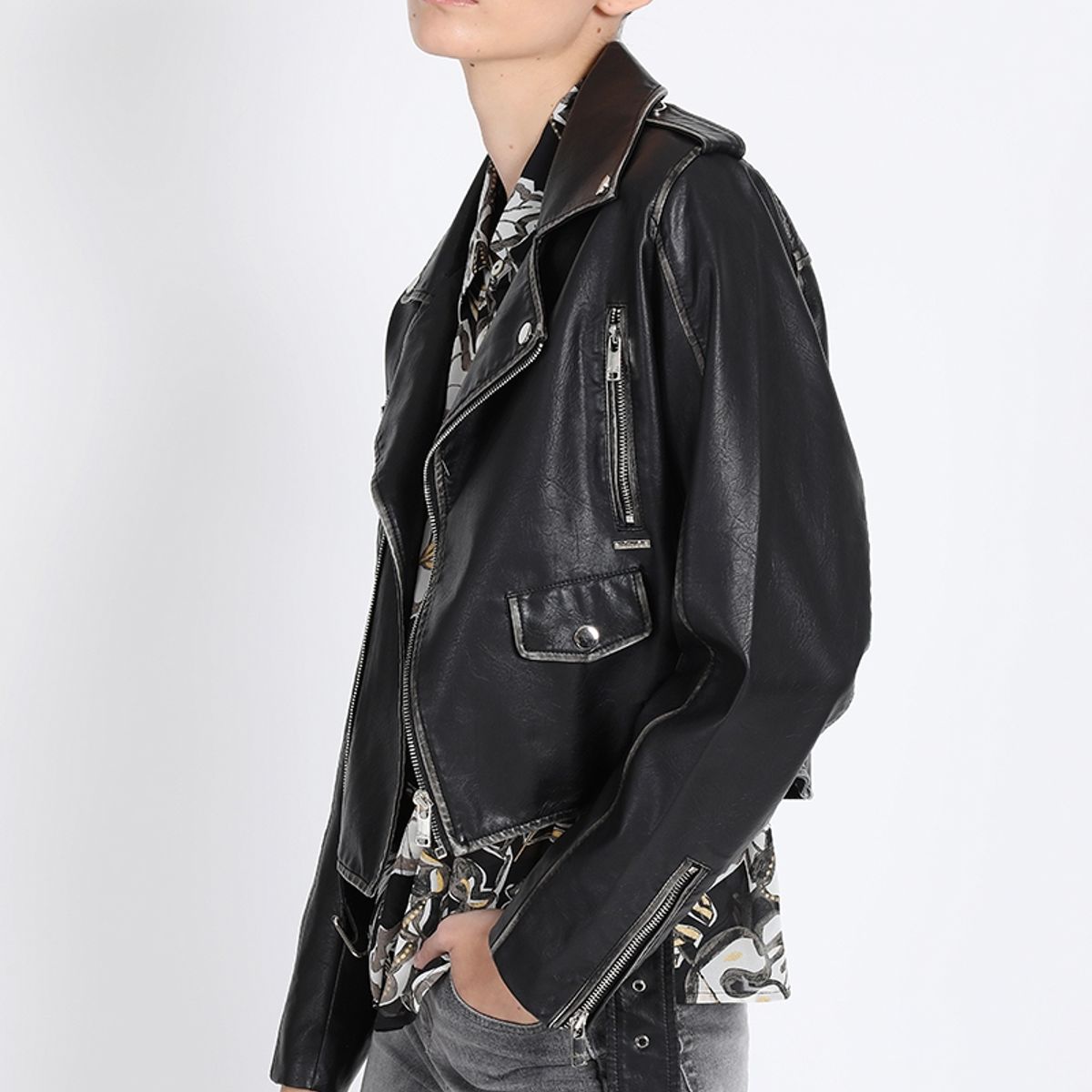 LIOLA - Chaqueta Biker Efecto Cuero Desgastado, Negro Liola
