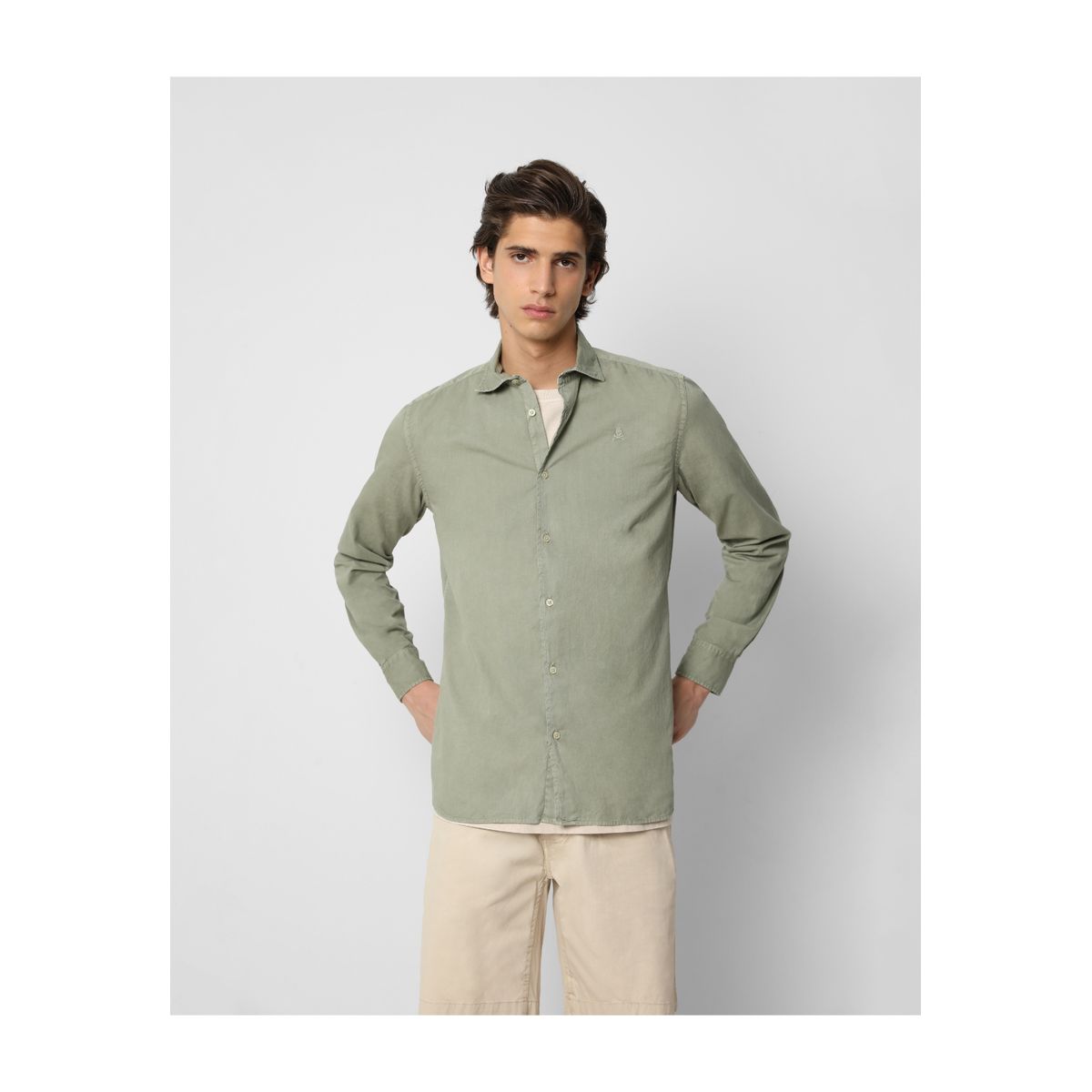 SCALPERS - Camisa Calavera Bordada Tono Light Green