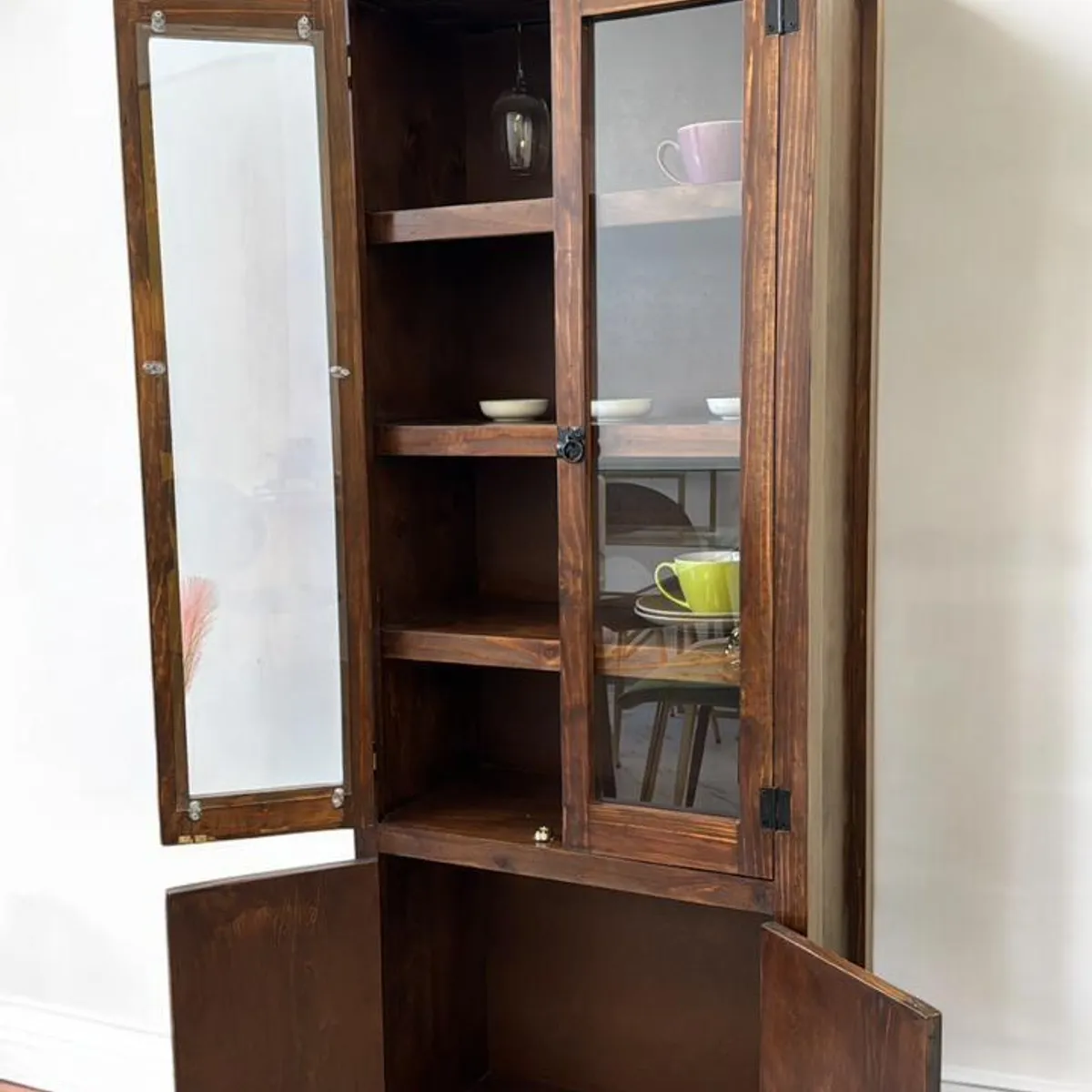 GENERICO - VITRINA DE COLOR MADERA CAFÉ MGR MUEBLES