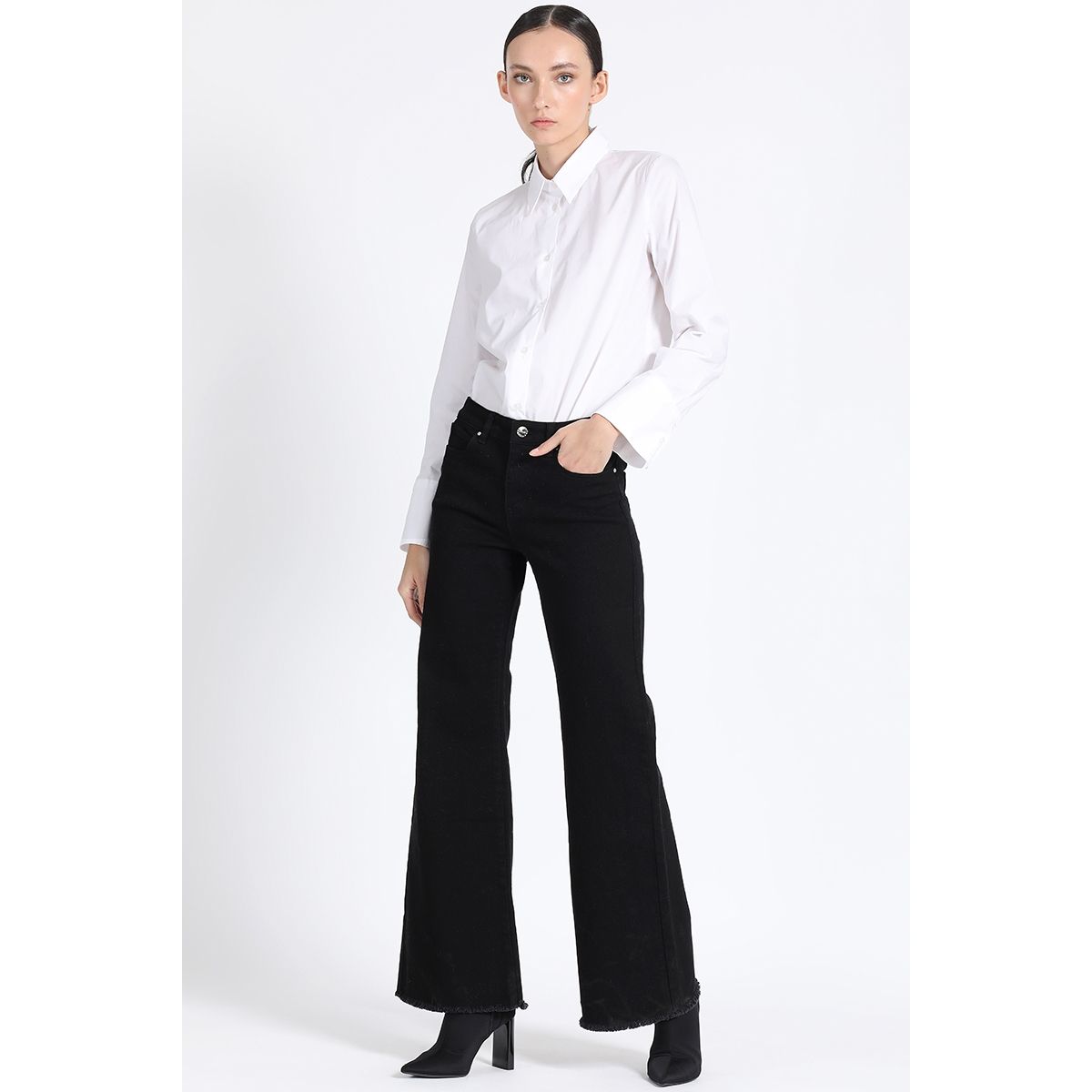 LIOLA - Jeans Palazzo, Tiro Medio, Negro Liola