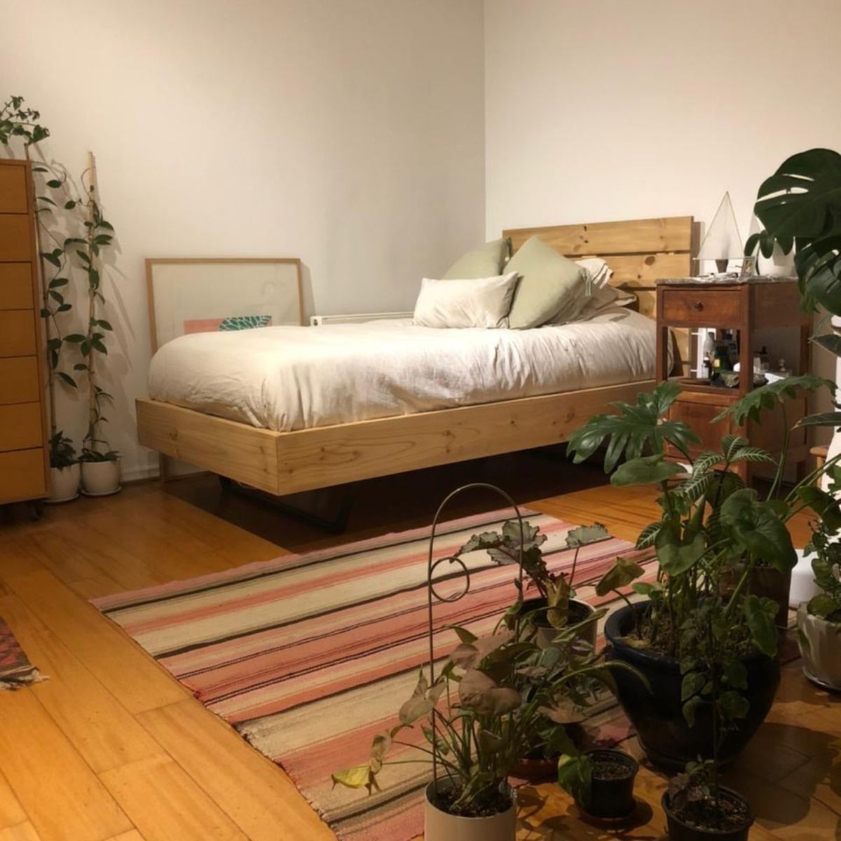 GENERICO - Cama Rëfël plaza y media color miel