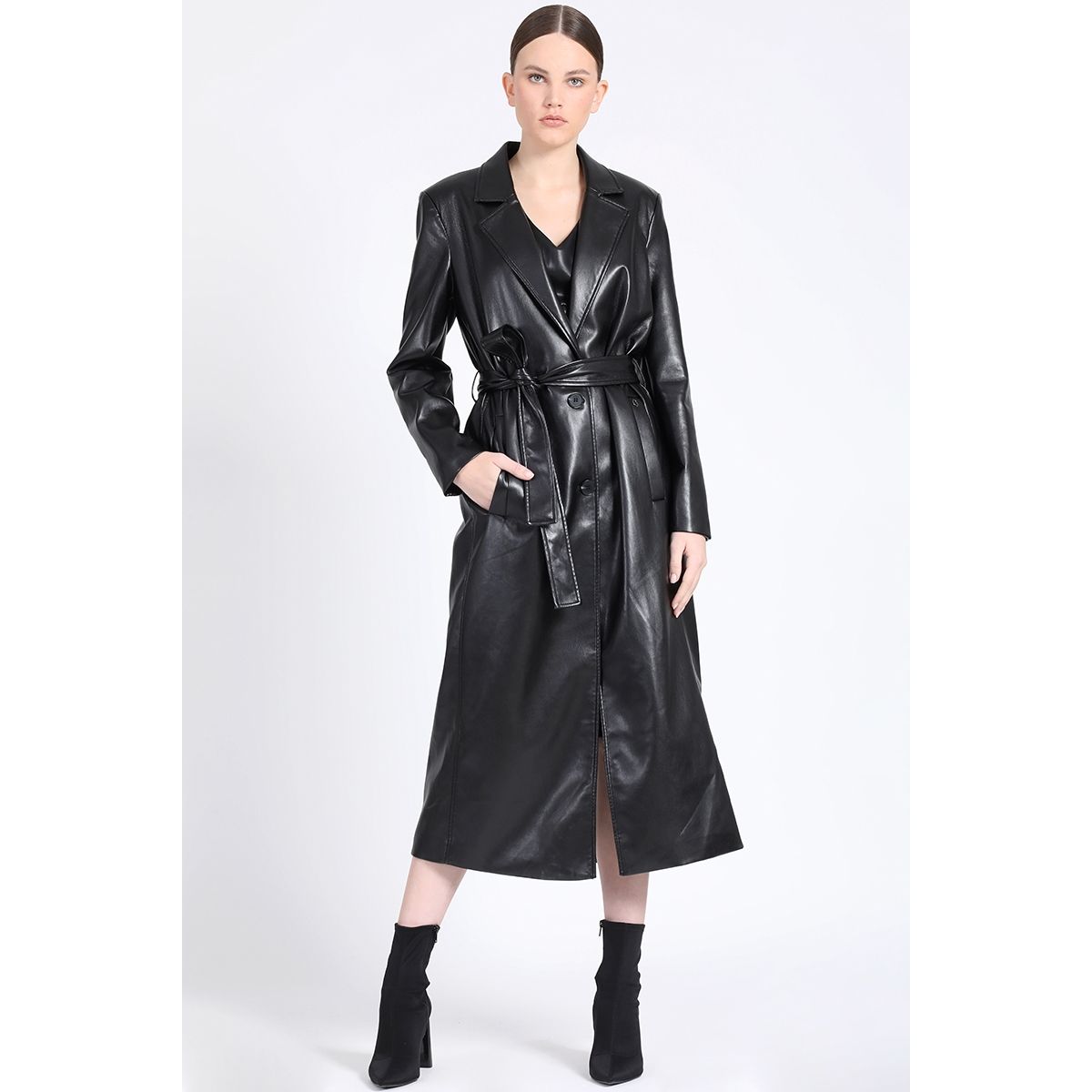 LIOLA - Abrigo Largo Efecto Cuero, Negro Liola