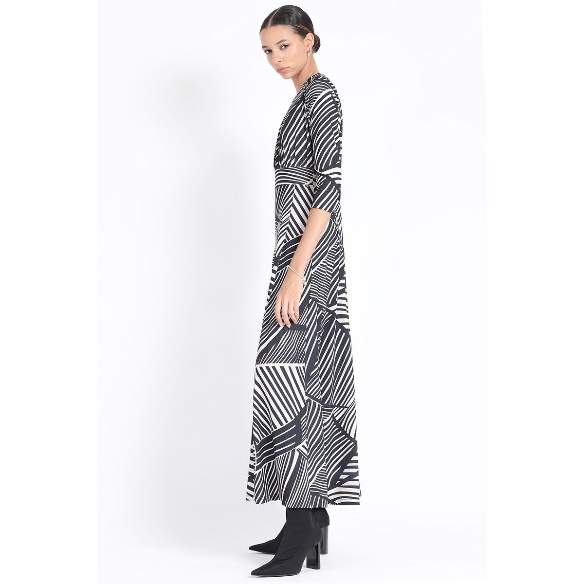 LIOLA - Vestido Maxi, Jersey Estampado, Negro Liola