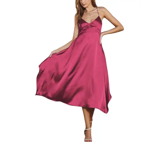 CAPRICHOSA - Midi Vestido Magenta satinado basta asimétrica escote en V