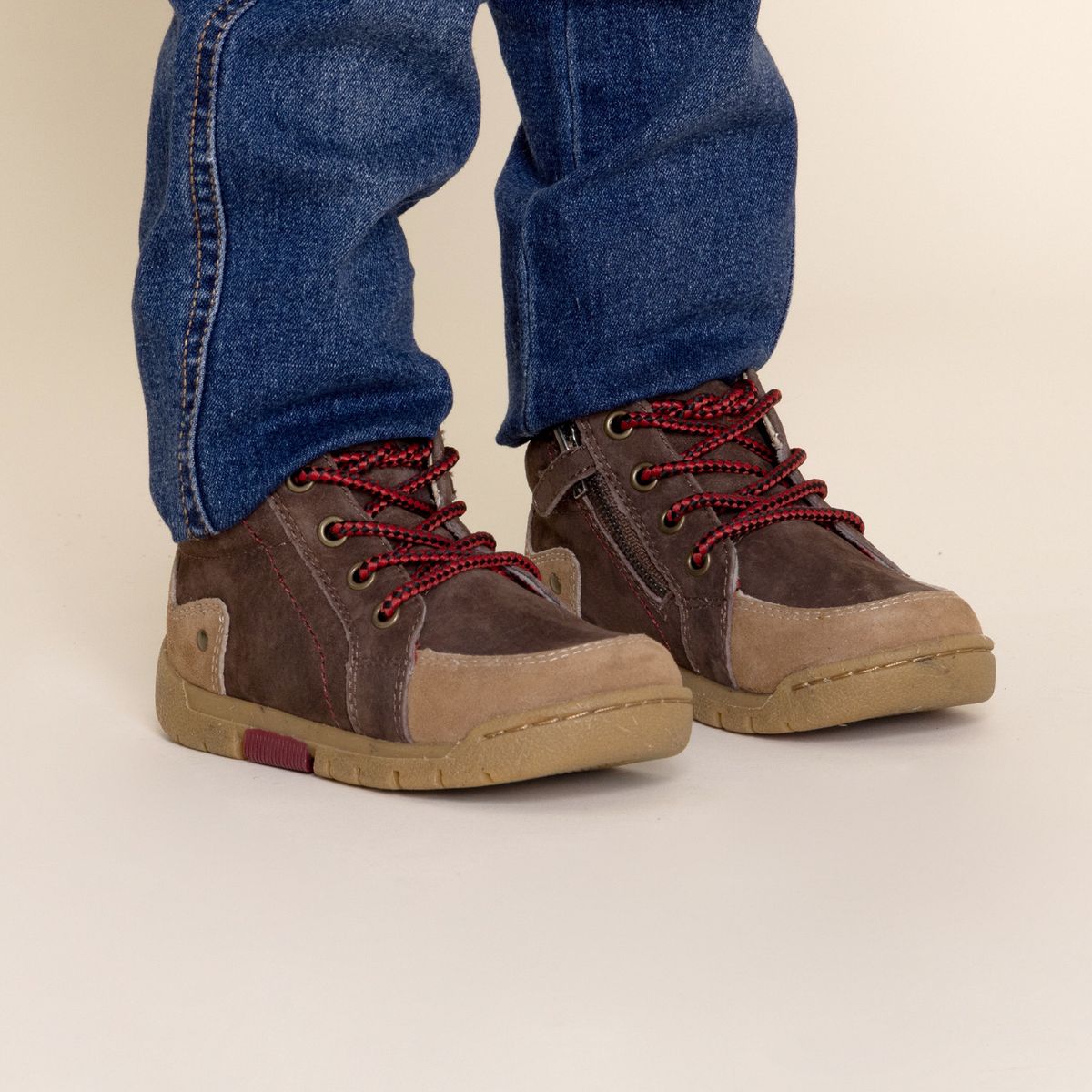 HUSH PUPPIES - Botin Cuero Caco Ii Niño Café HUSH PUPPIES