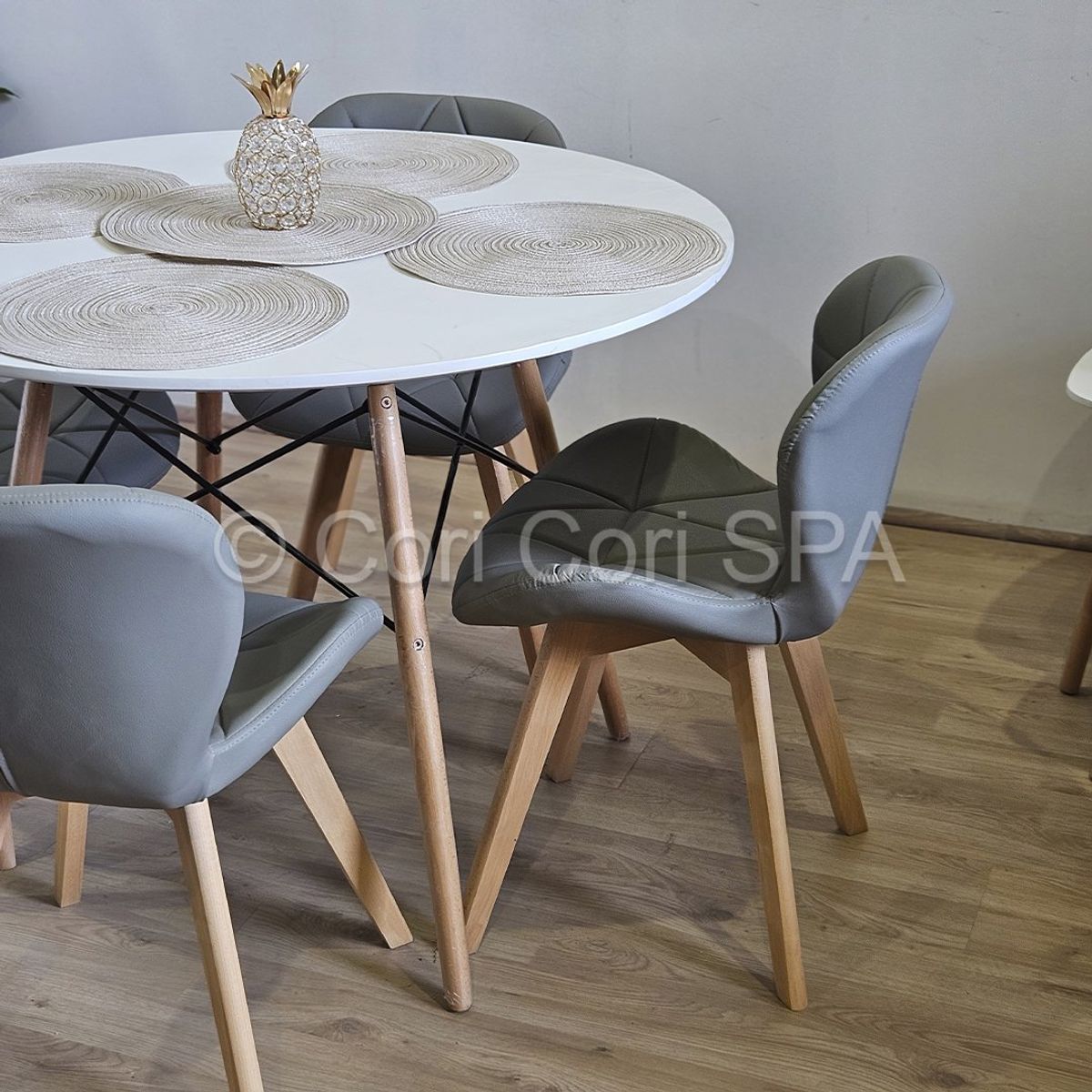 CORI CORI - Juego de Comedor Mesa Blanca 100cm + 4 Sillas Mariposa Wood Gris