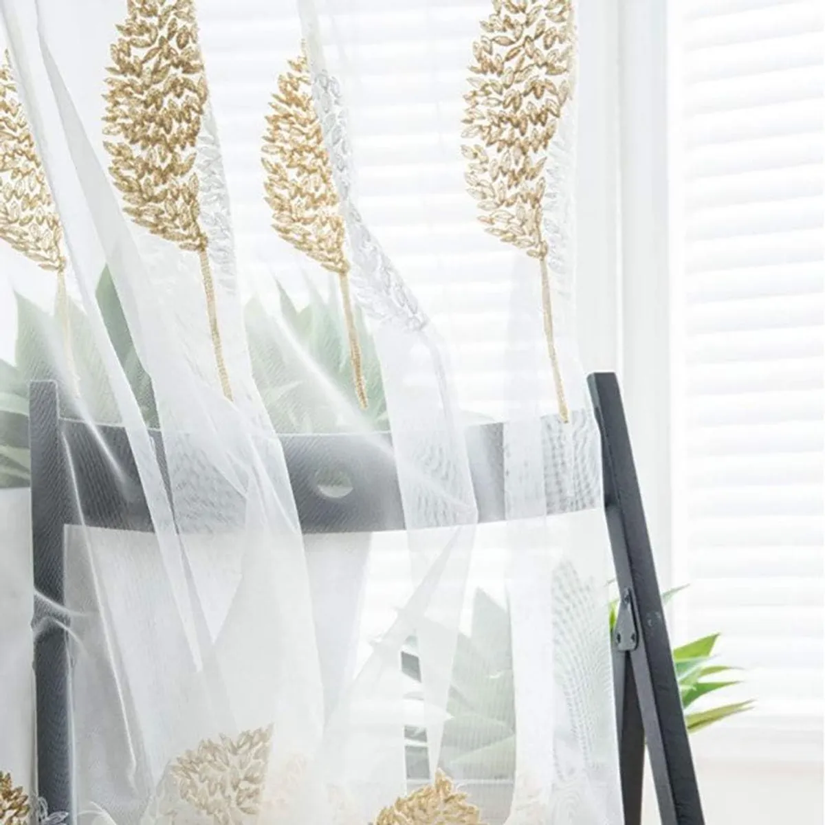 DIANA - visillo translucido bordado hojas beige  140x230 2 paño con argolla