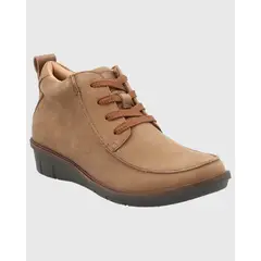 HUSH PUPPIES - Botin Cuero Mujer Cheer Café