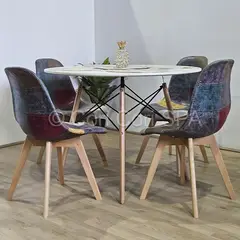 CORI CORI - Comedor Mesa Eames Blanca 100cms + 4 Patchwork Ecocuero