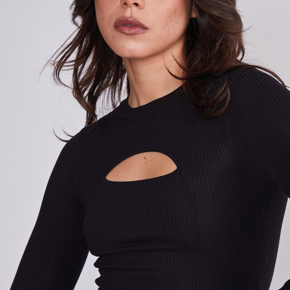 SIOUX - Polera Mujer Negro Manga Larga Escote Centro Sioux