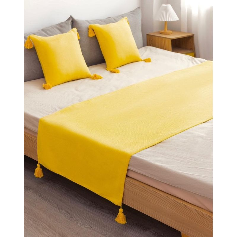 GENERICO - Set Piecera + Dos Fundas De Cojín Con Detalle Borla Colores - Amarillo - King