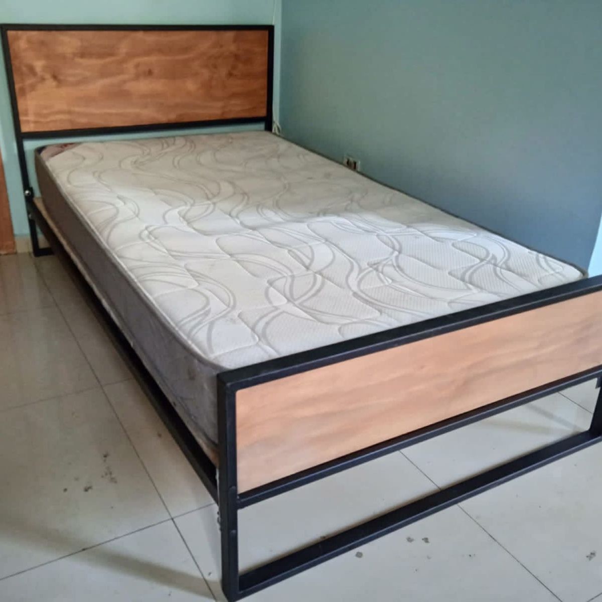 GENERICO - Cama Ita color miel una plaza