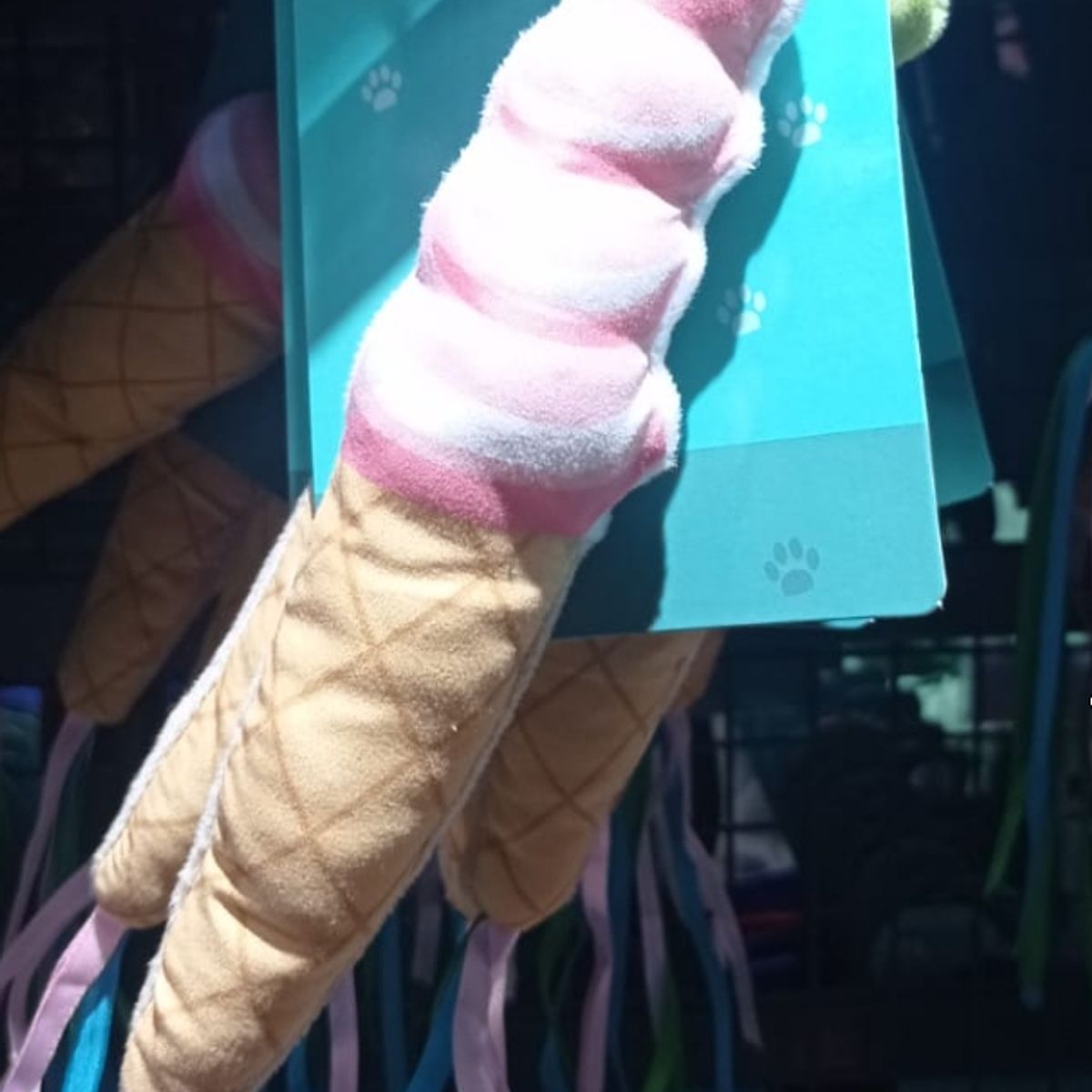 GENERICO - Juguete Para Gato Forma Cono-Helado