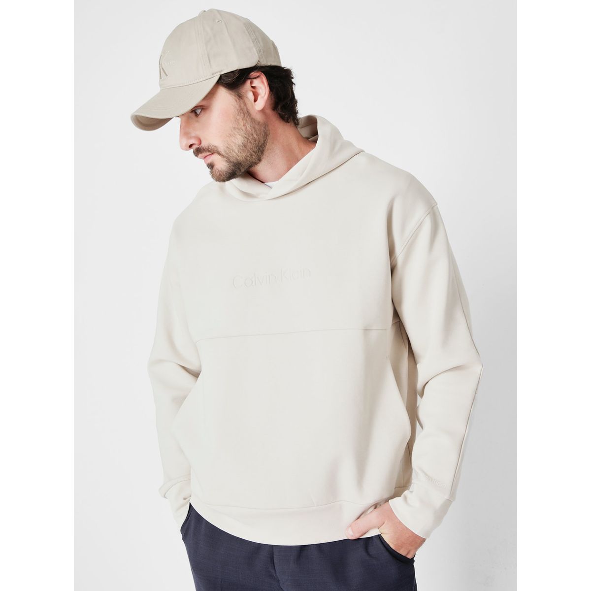 CALVIN KLEIN - Polerón con Gorro Debossed  Beige Calvin Klein