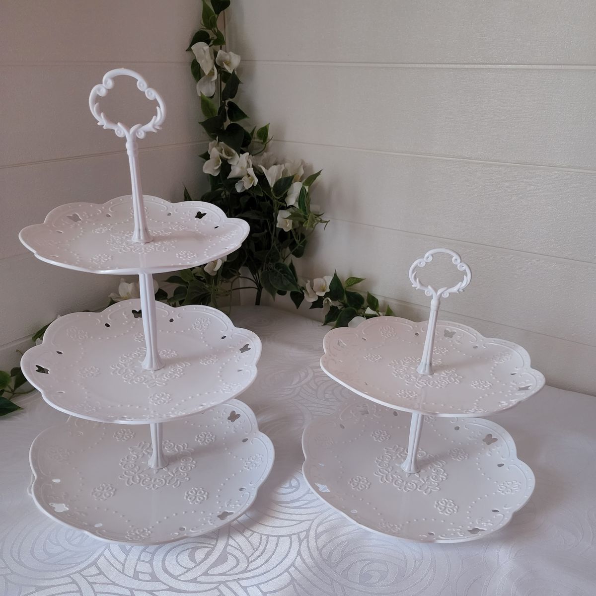 Pack 2 Porta Cupcakes 2 y 3 Pisos Tipo Pirámide, marca GENERICO - Foto Principal