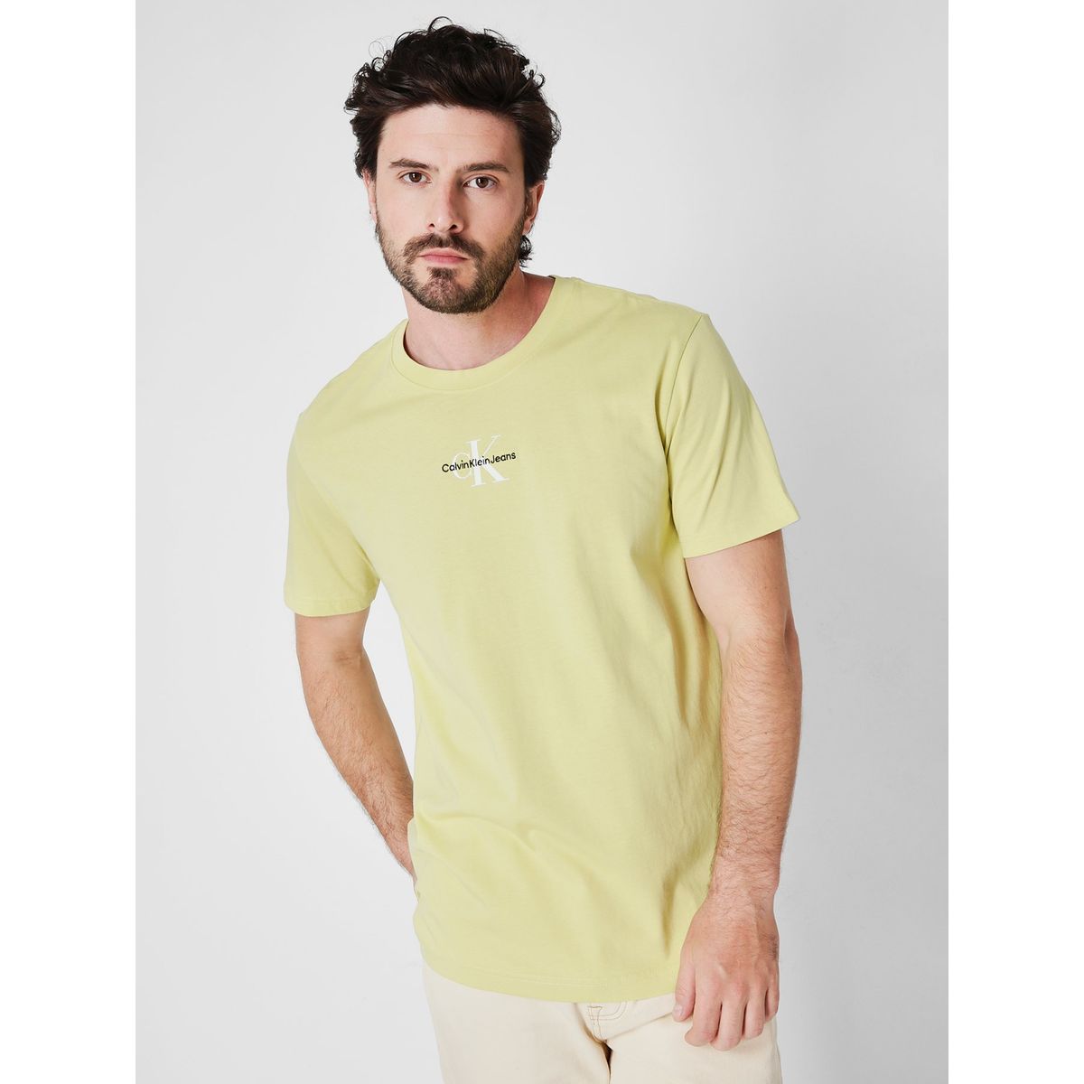 CALVIN KLEIN - Polera Monologo Regular  Amarillo Calvin Klein
