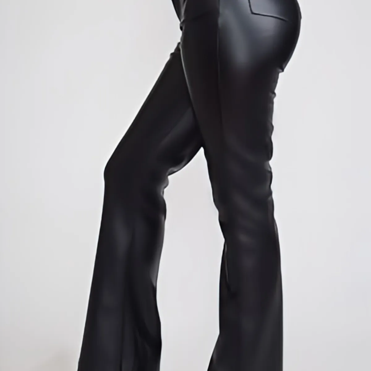 TENTATION - Pantalon PU Flare Black Tentation OFERTA CYBER