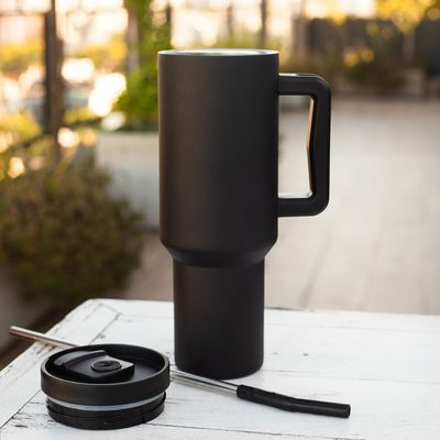 Imagen 2 del producto Mug Vaso Térmico Quencher 1,2lts con Bombilla Negro